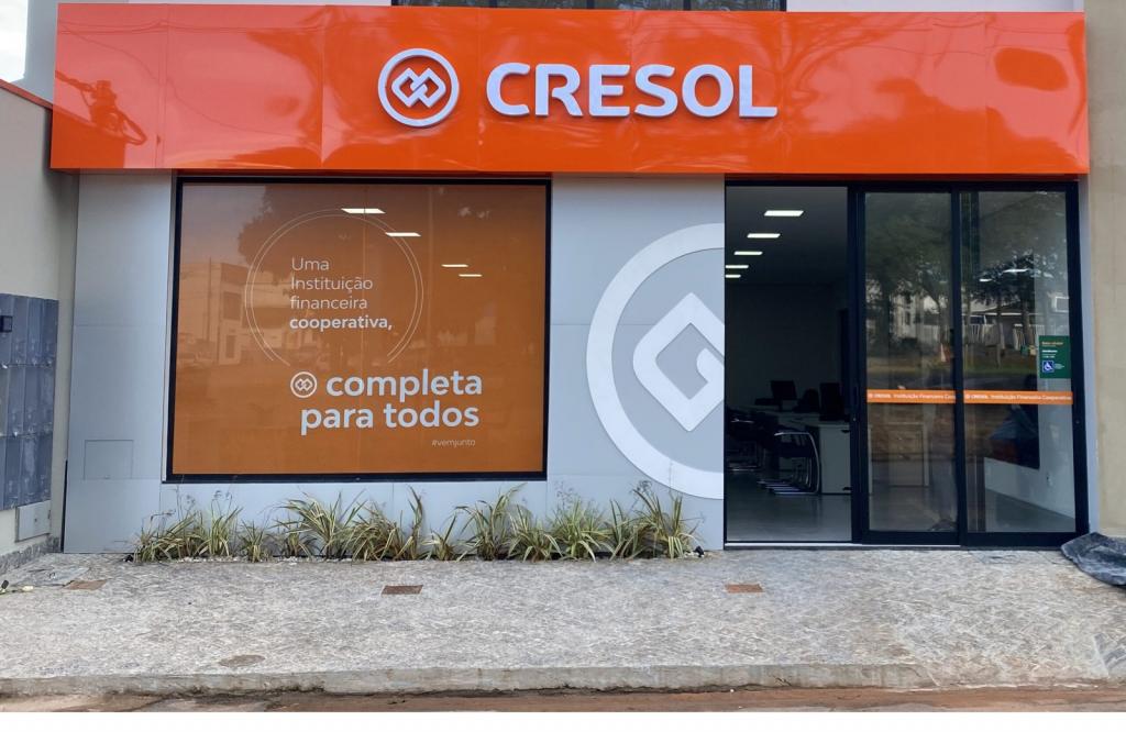 Cresol inaugura novas salas de negócios em cidades da região, Guimarânia e Santa Juliana