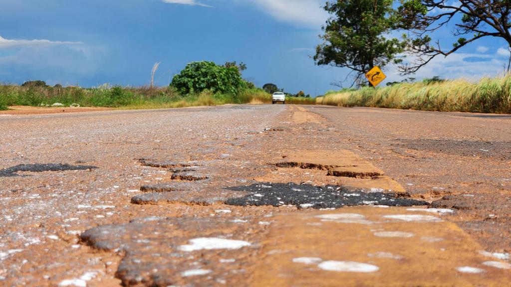 Governo de Minas recebe propostas para a recuperação da MG-188 entre Coromandel e Patrocínio