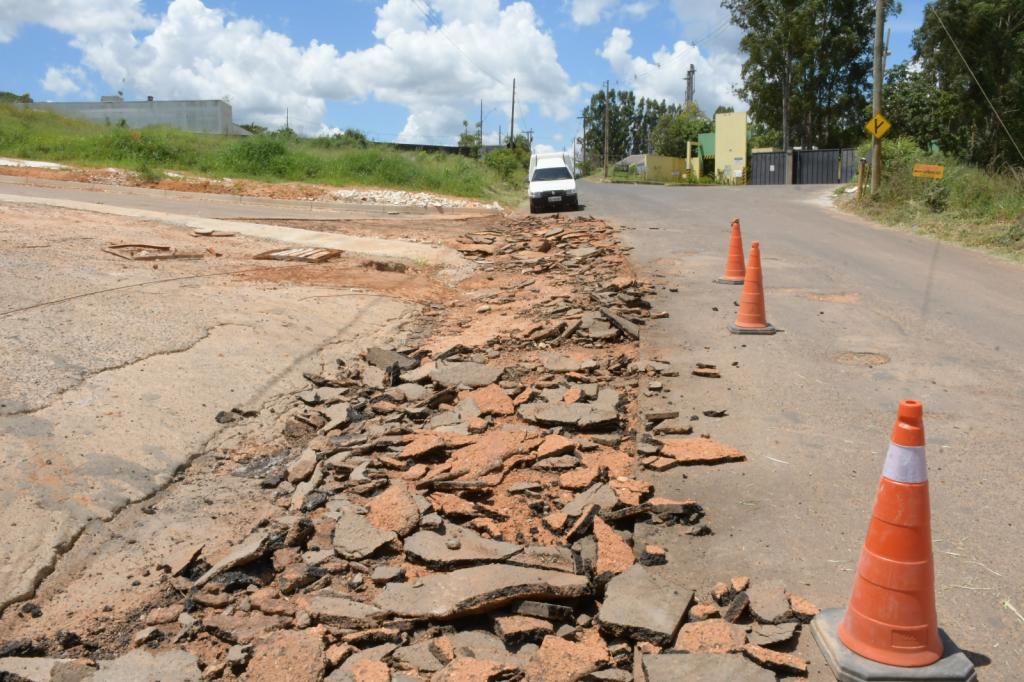 Prefeitura de Patrocínio realiza tapa-buracos e manutenções em bueiros, praças e UBS's