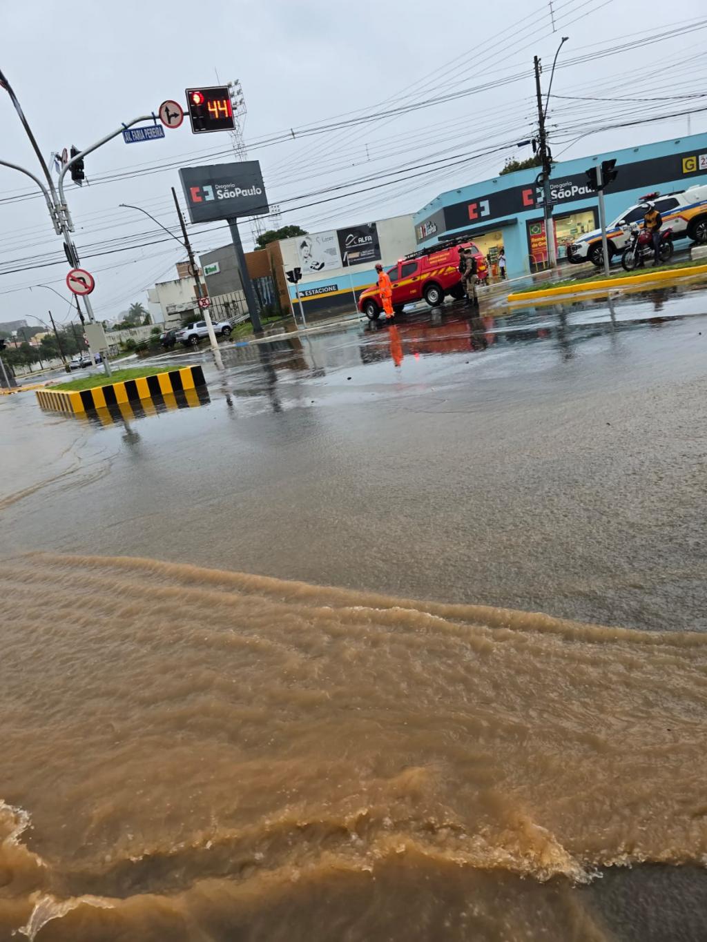 Imagem 15 do post Último dia do ano teve volume de chuvas acima dos 84 mm em Patrocínio