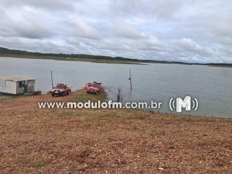 Imagem 4 do post Bombeiros entram no quinto dia de buscas por pescador desaparecido na represa de Nova Ponte em Patrocínio