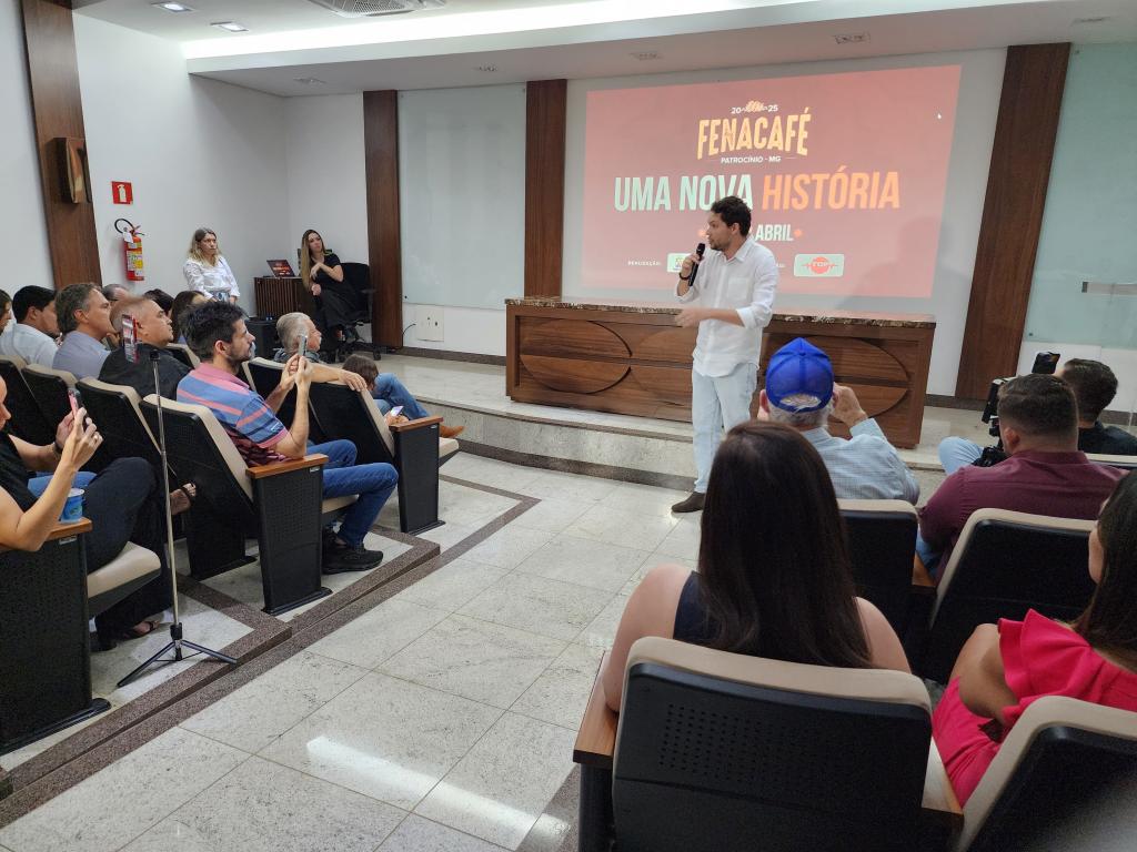 Imagem 1 do post Divulgada programação da Fenacafé e Ana Castela será o show principal da festa que comemora o aniversário de Patrocínio