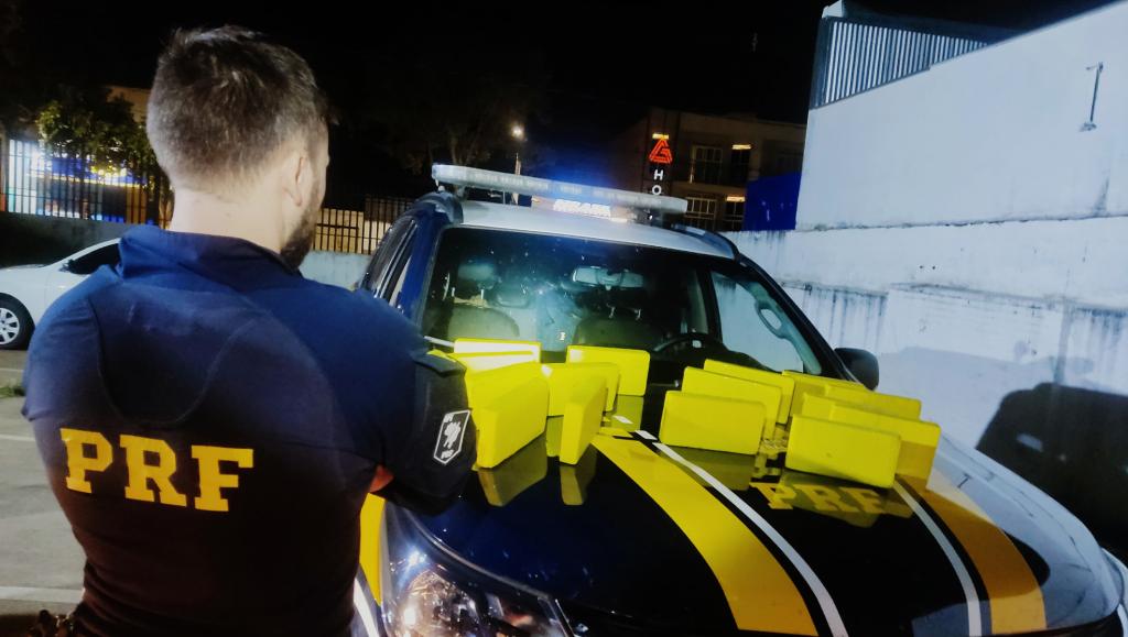 PRF apreende mais de R$ 1 milhão em cocaína durante abordagem na BR-365, em Patrocínio