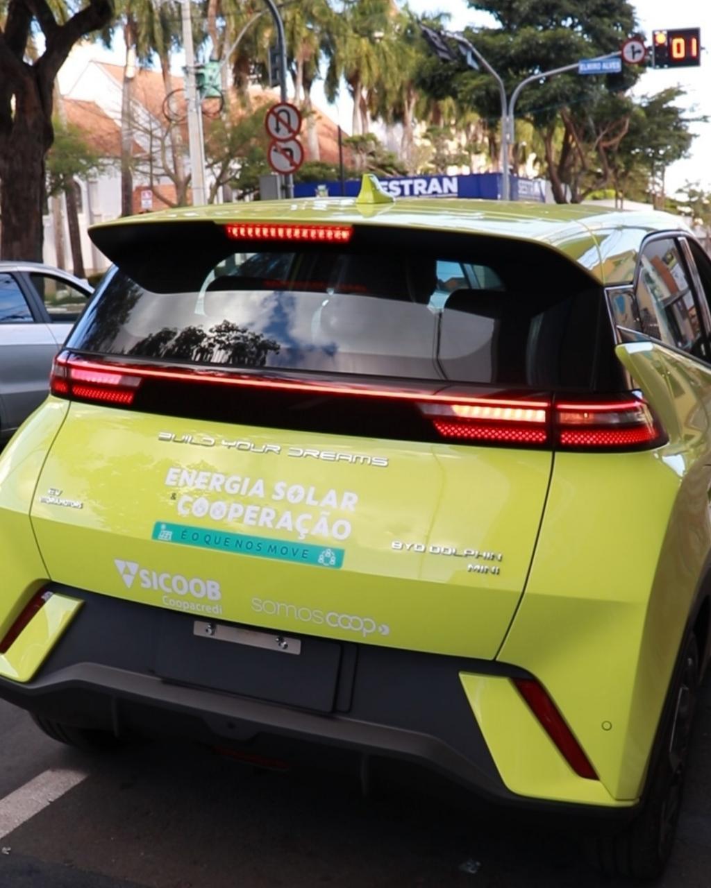 Imagem 3 do post Sicoob Coopacredi adquire carro 100% elétrico como novo passo em direção à sustentabilidade