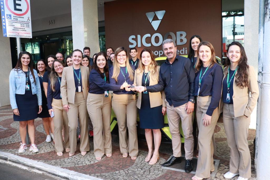 Sicoob Coopacredi adquire carro 100% elétrico como novo passo em direção à sustentabilidade
