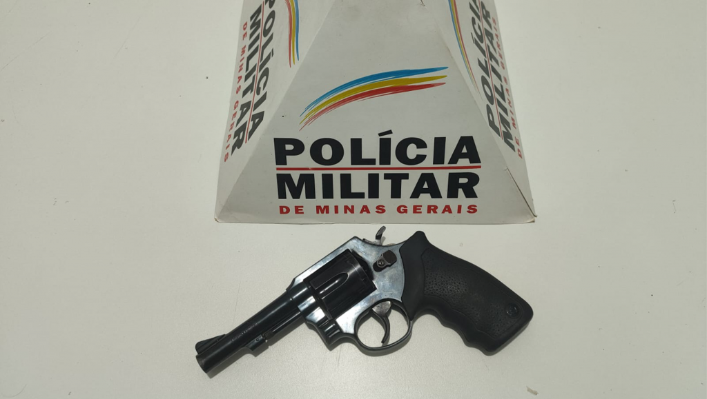 Homem é preso por porte ilegal de arma, furto...