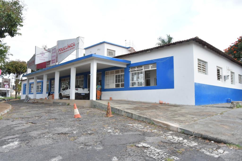 Reforma da antiga Policlínica entra na fase final em Patrocínio; prédio vai abrigar o CEO e o PACS