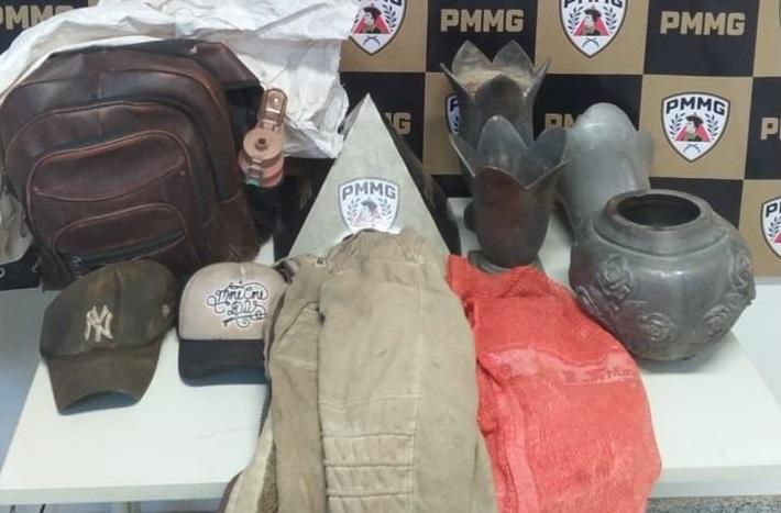 Ladrões que furtaram bronze do Cemitério de Patrocínio são presos pela PM