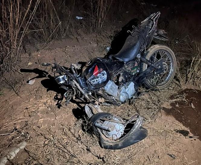 Motociclista de 26 anos morre em colisão frontal na BR-146 em Serra do Salitre