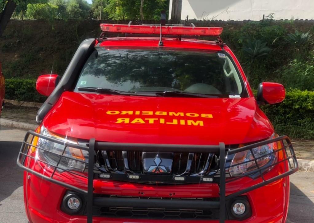 Adolescente de 15 anos quebra a mandíbula em violenta batida entre moto e carro em Patrocínio