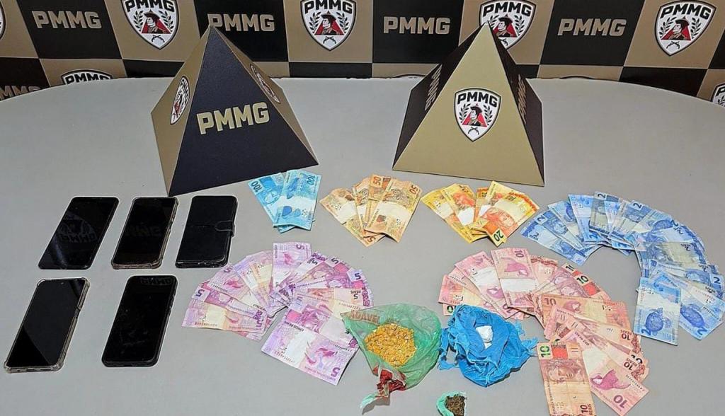 Dupla é presa em operação da PM por tráfico de drogas em Monte Carmelo