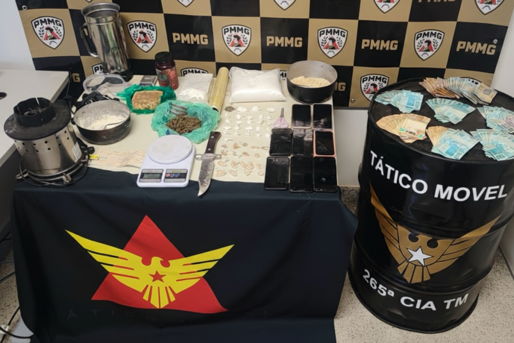 Mulher é presa em Patrocínio suspeita de chefiar o tráfico de drogas...