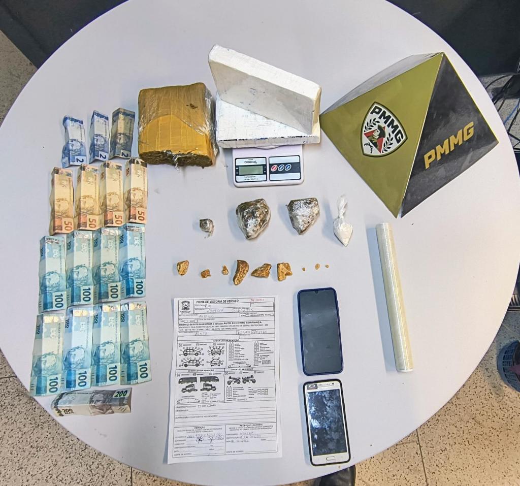 Delivery de drogas termina com dupla presa e R$ 100 mil em entorpecentes apreendidos em Patrocínio