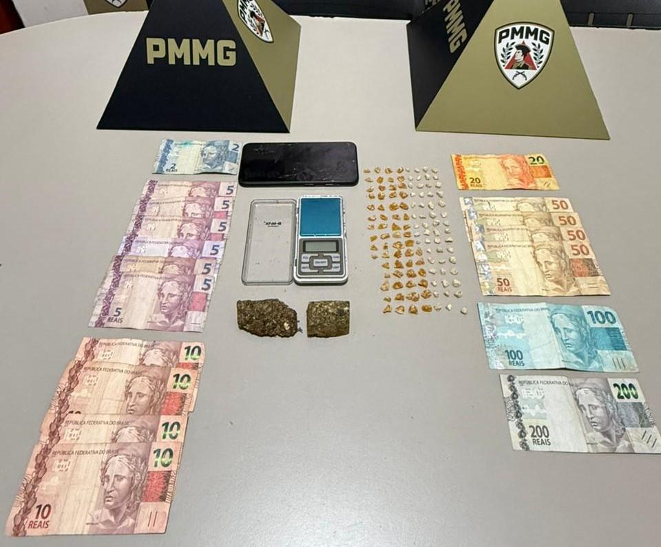 Homem é preso por tráfico de drogas durante operação policial em Monte Carmelo