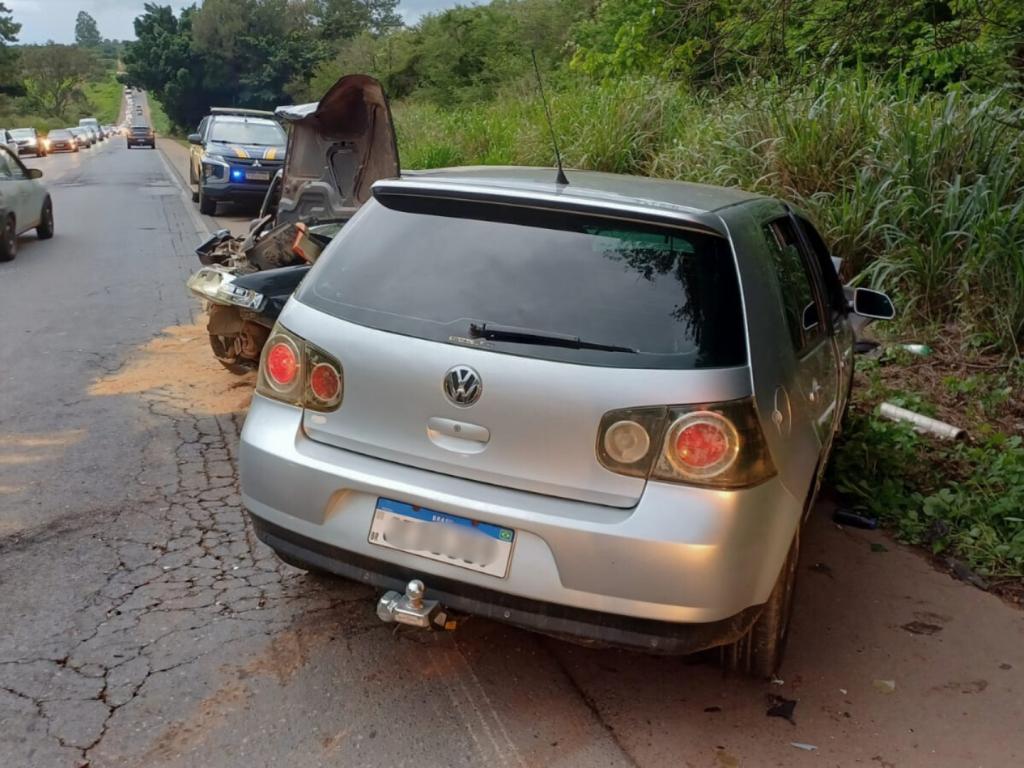 Imagem 2 do post Quatro pessoas ficam feridas em colisão de frente entre Guimarânia e Patrocínio