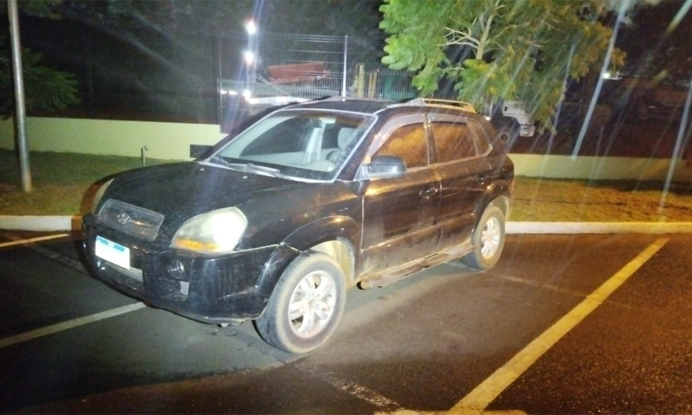 Veículo ligado a furto de munições é apreendido e homem é preso no Olímpio Nunes, em Patrocínio