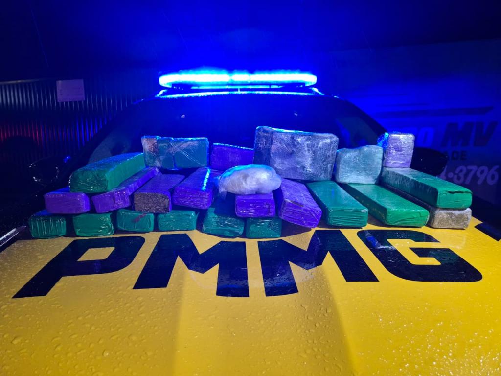 Casal é preso com grande quantidade de drogas na MG-190, em Monte Carmelo