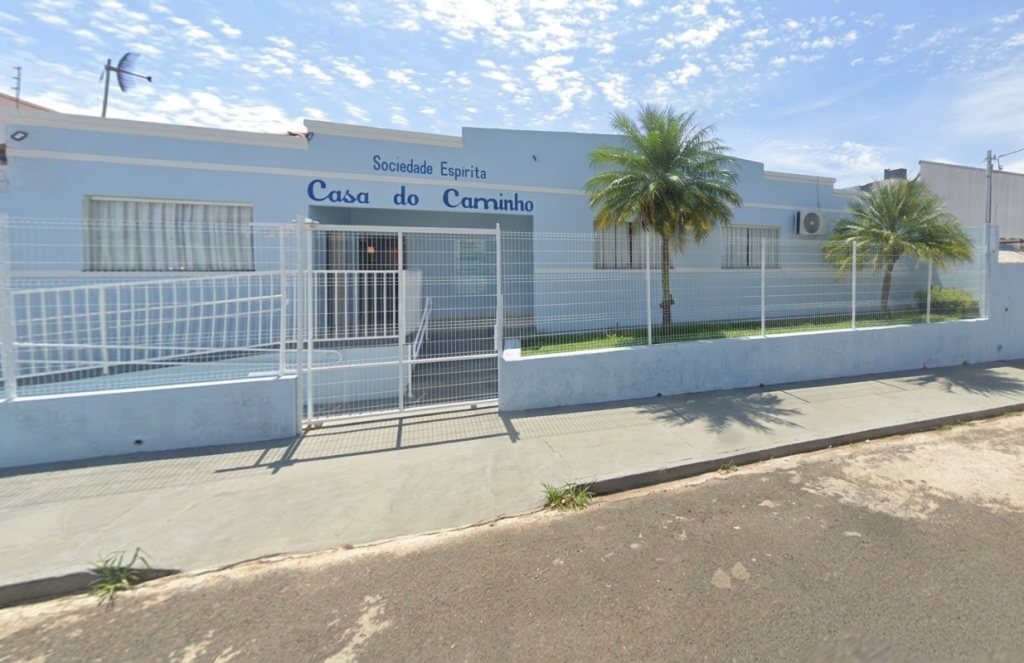 Bazar beneficente da Casa do Caminho acontece neste sábado...