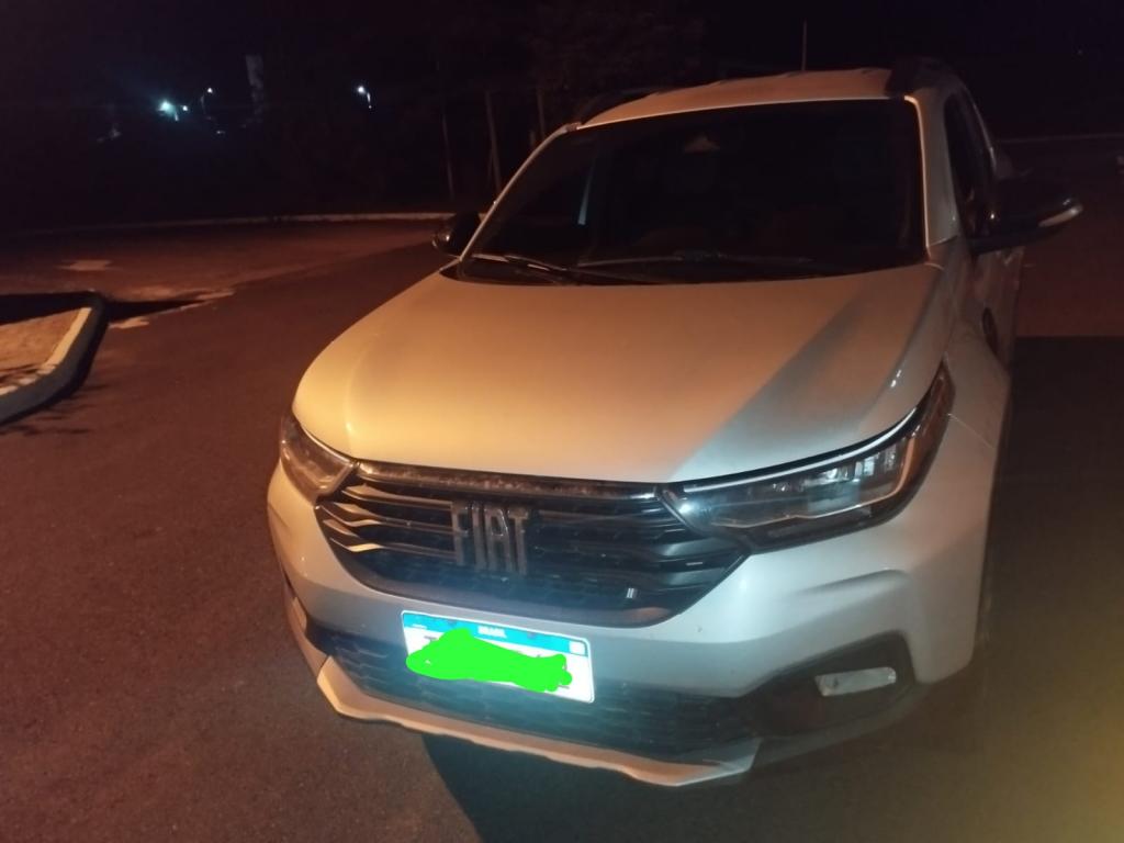 Caminhonete clonada é apreendida e dois homens são presos na MGC-462, em Patrocínio