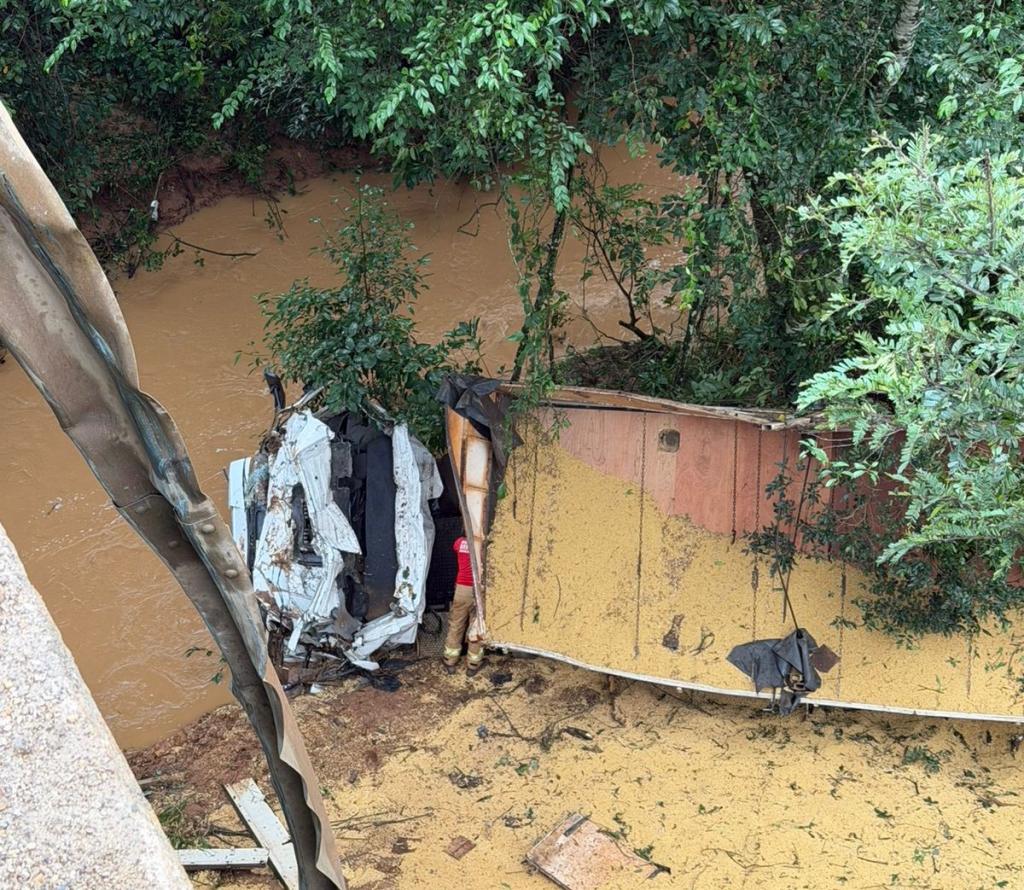 Corpo de motorista é encontrado em córrego após acidente entre Patos de Minas e Patrocínio