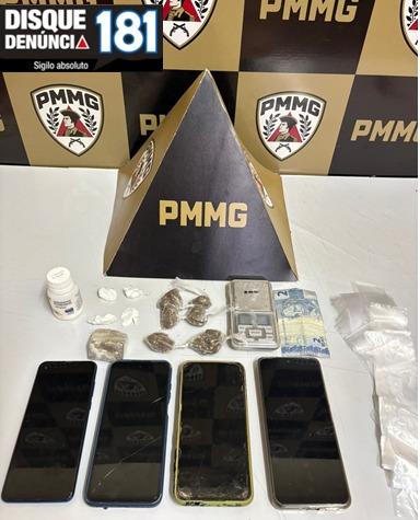 Três são presos por tráfico em Coromandel; drogas e materiais são apreendidos