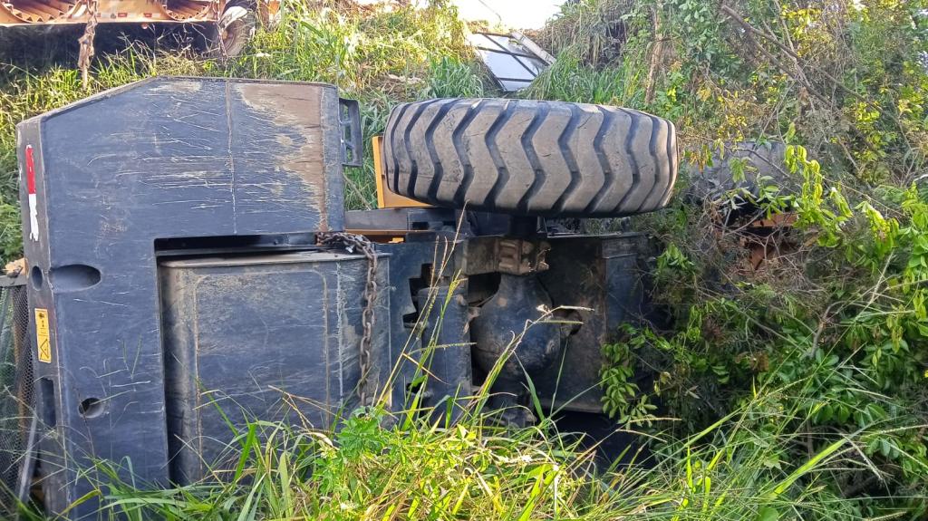 Imagem 5 do post Acidente envolvendo sete veículos deixa três feridos na MGC-354, em Patos de Minas