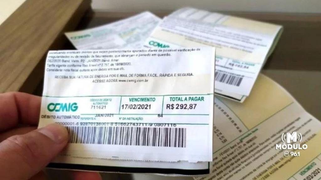 Mais de 1 milhão de famílias mineiras podem perder desconto na conta de luz por cadastro irregular, alerta Cemig